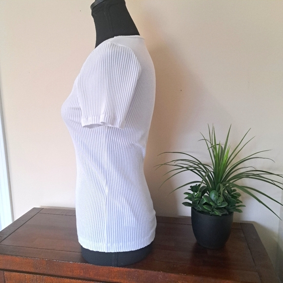 Wilfred White Ribbed Top Scoop Neck Short Sleeved Tee Fitted - Picture 4 of 11